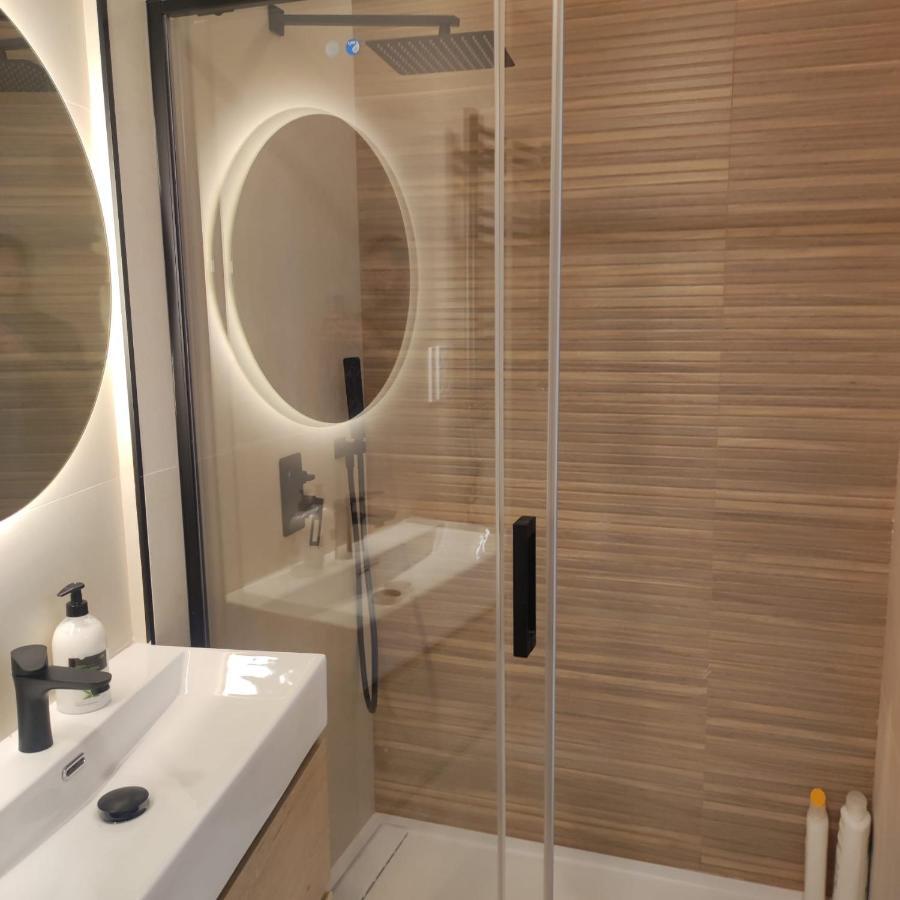 Av. Asturias Apartamento Madrid Eksteriør billede
