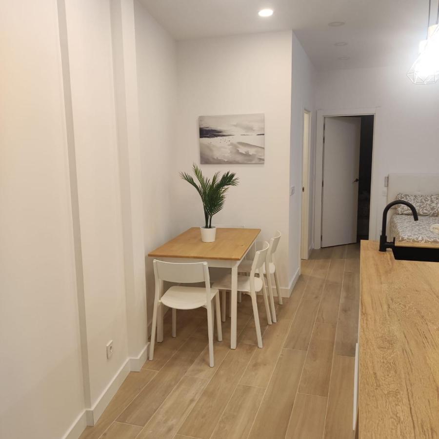 Av. Asturias Apartamento Madrid Eksteriør billede