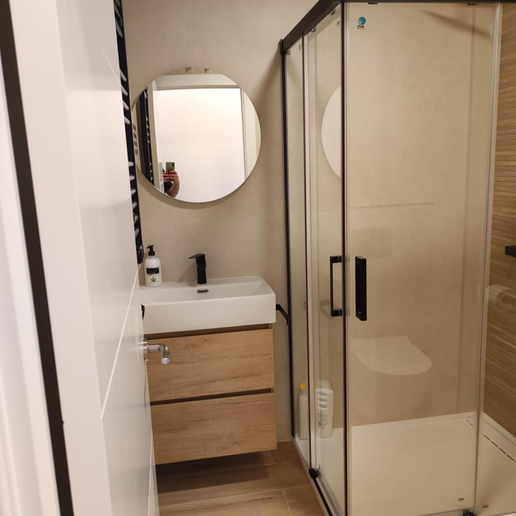 Av. Asturias Apartamento Madrid Eksteriør billede