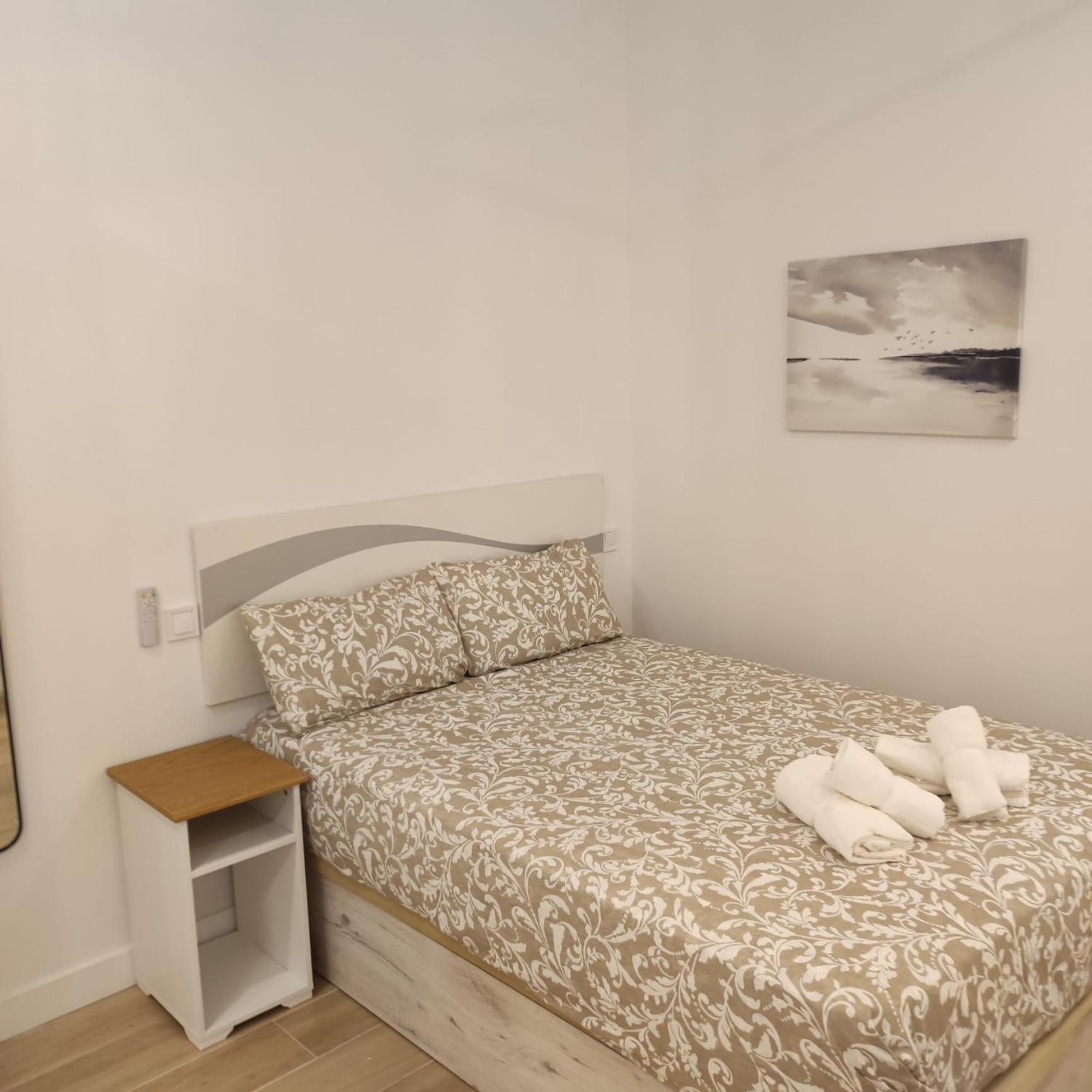 Av. Asturias Apartamento Madrid Eksteriør billede