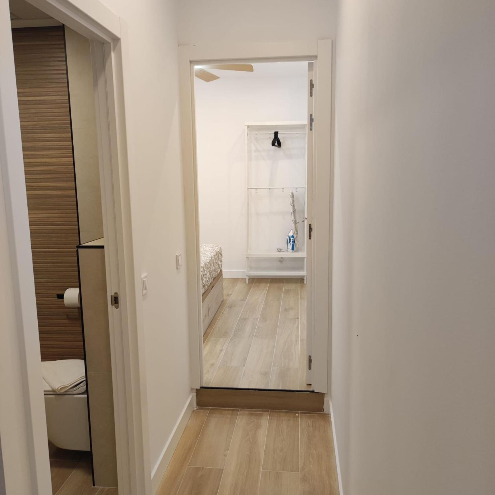 Av. Asturias Apartamento Madrid Eksteriør billede