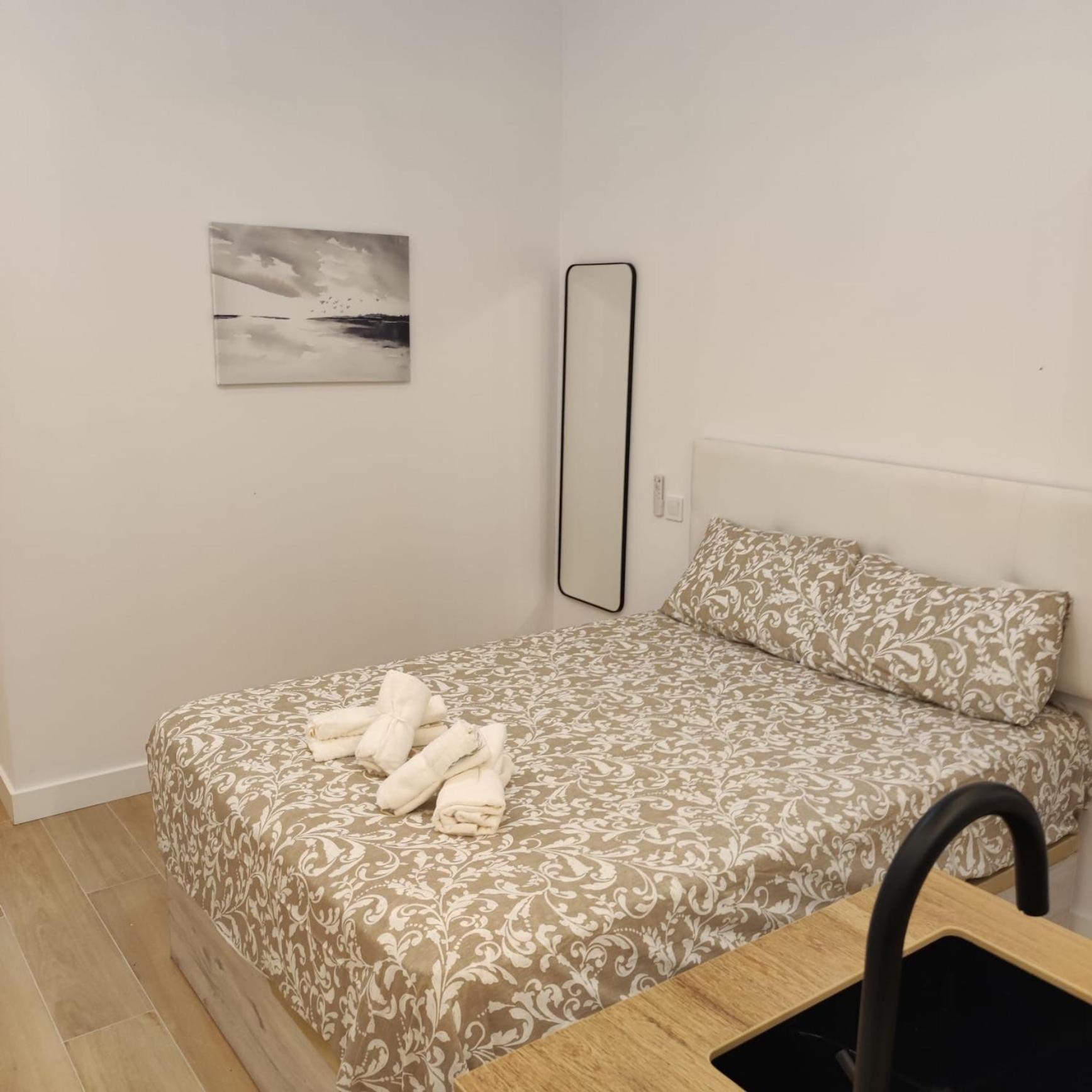 Av. Asturias Apartamento Madrid Eksteriør billede