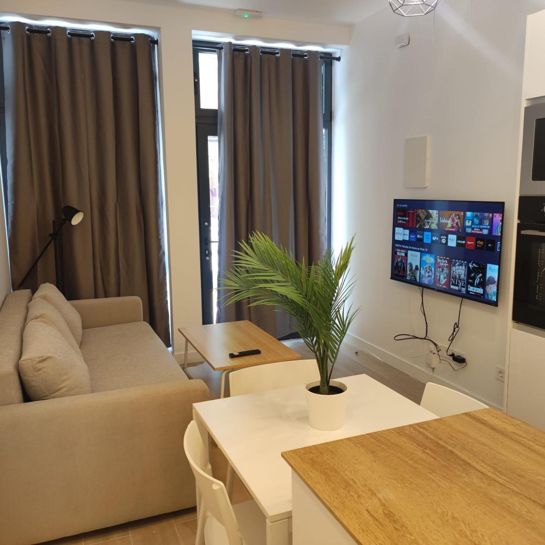 Av. Asturias Apartamento Madrid Eksteriør billede